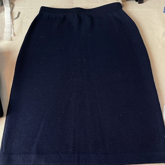 St Johns Skirts - Picture 4 of 8